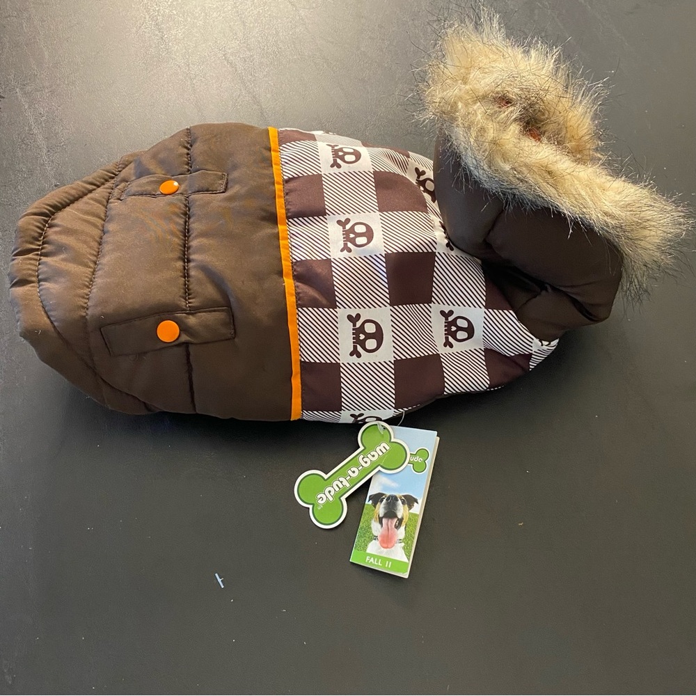 Wag-a-Tude fall ll brown buffalo check dog puffer - Halloween. Size: M